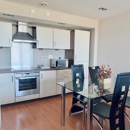 Modern Two Bedroom Apartments EDI Eksteriør bilde