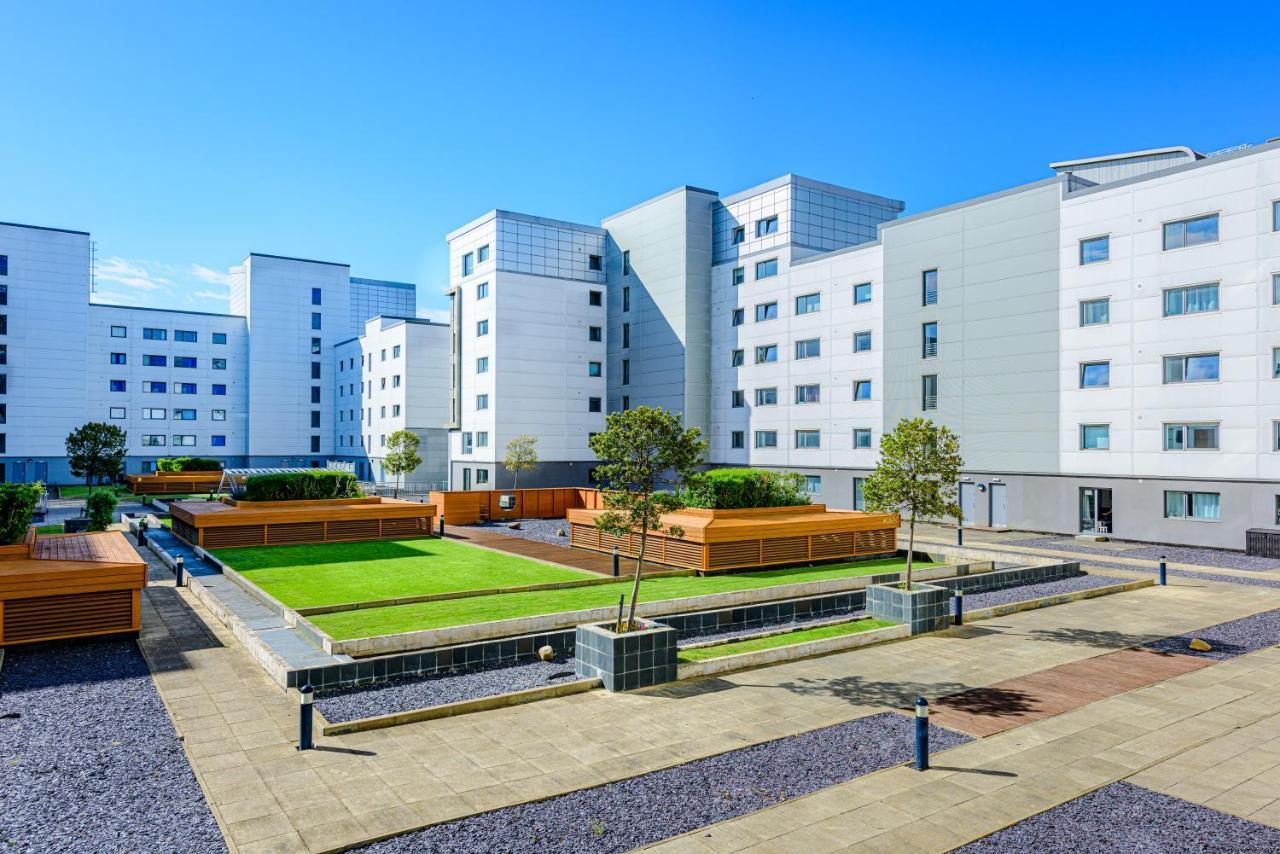 Modern Two Bedroom Apartments EDI Eksteriør bilde
