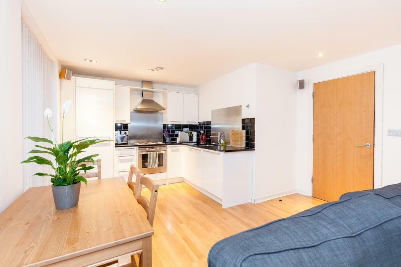 Modern Two Bedroom Apartments EDI Eksteriør bilde